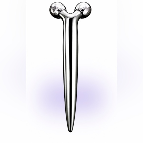 Silver 3D style Facial Roller - Picture 3 of 14